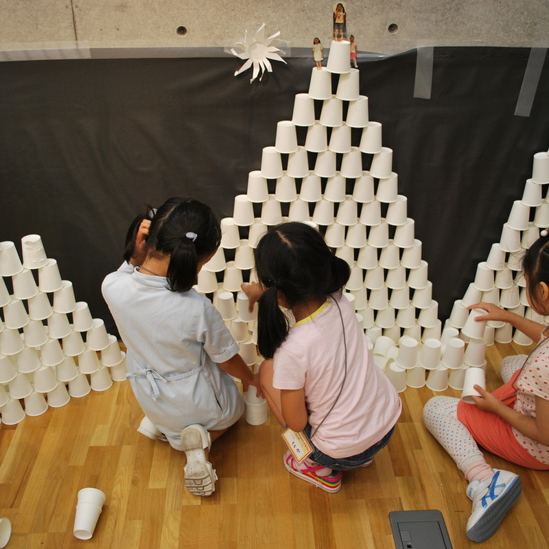 2010年6月20日（日）<br>「2500個の紙コップ造形」<br>（小学生クラス）in東大